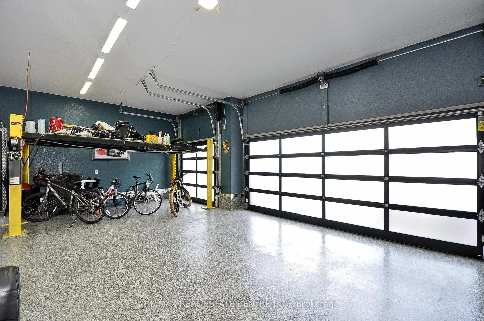 Photo 33 of 27 Woodmans Court, Kitchener — HOMEH
