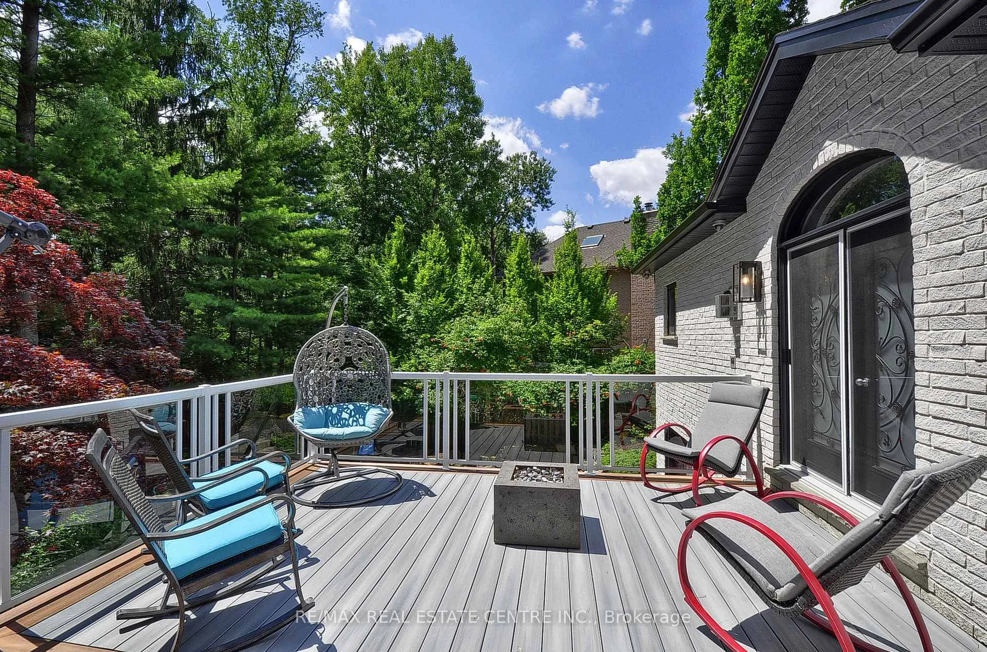 Photo 37 of 27 Woodmans Court, Kitchener — HOMEH