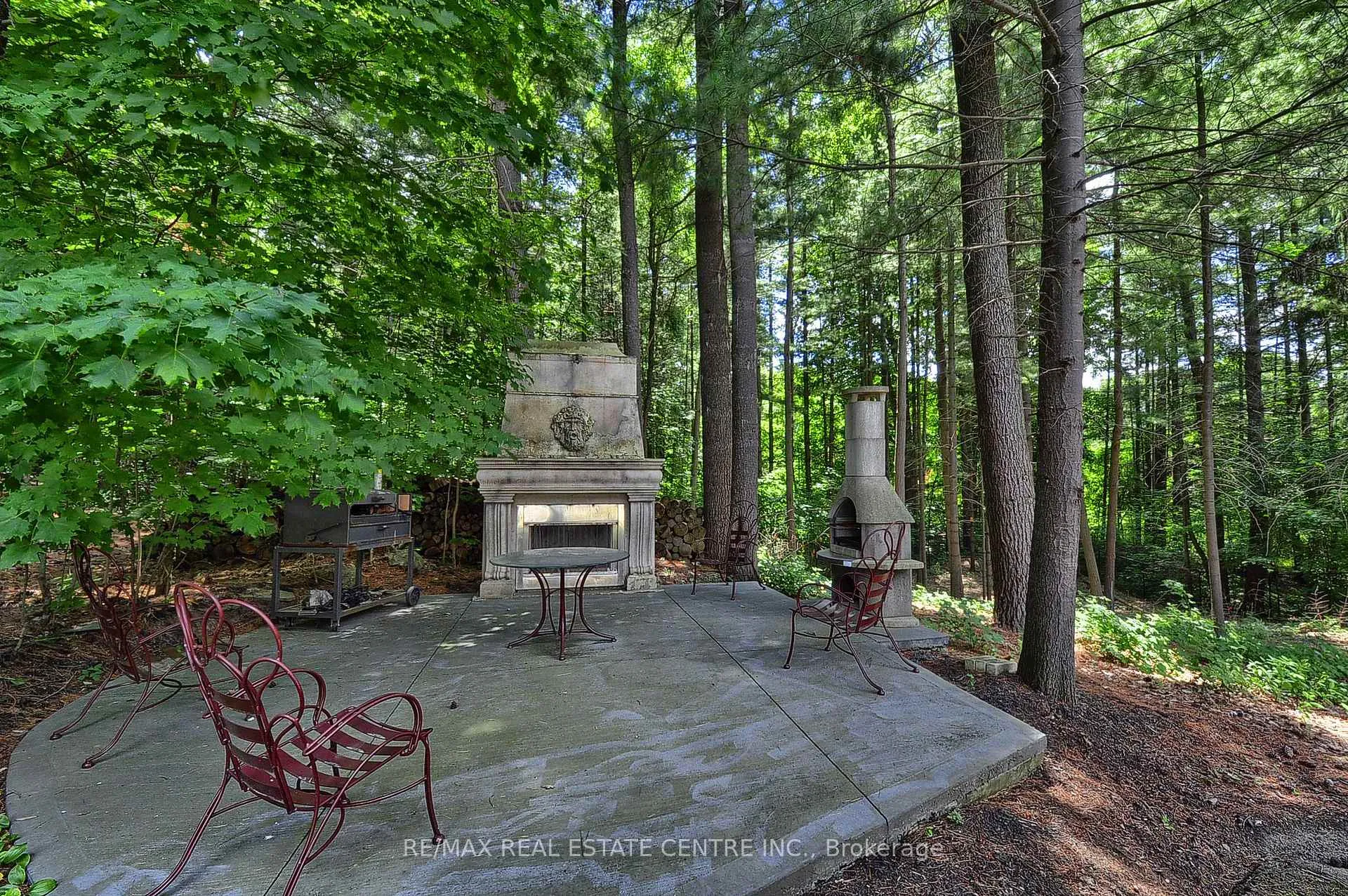 Photo 45 of 27 Woodmans Court, Kitchener — HOMEH