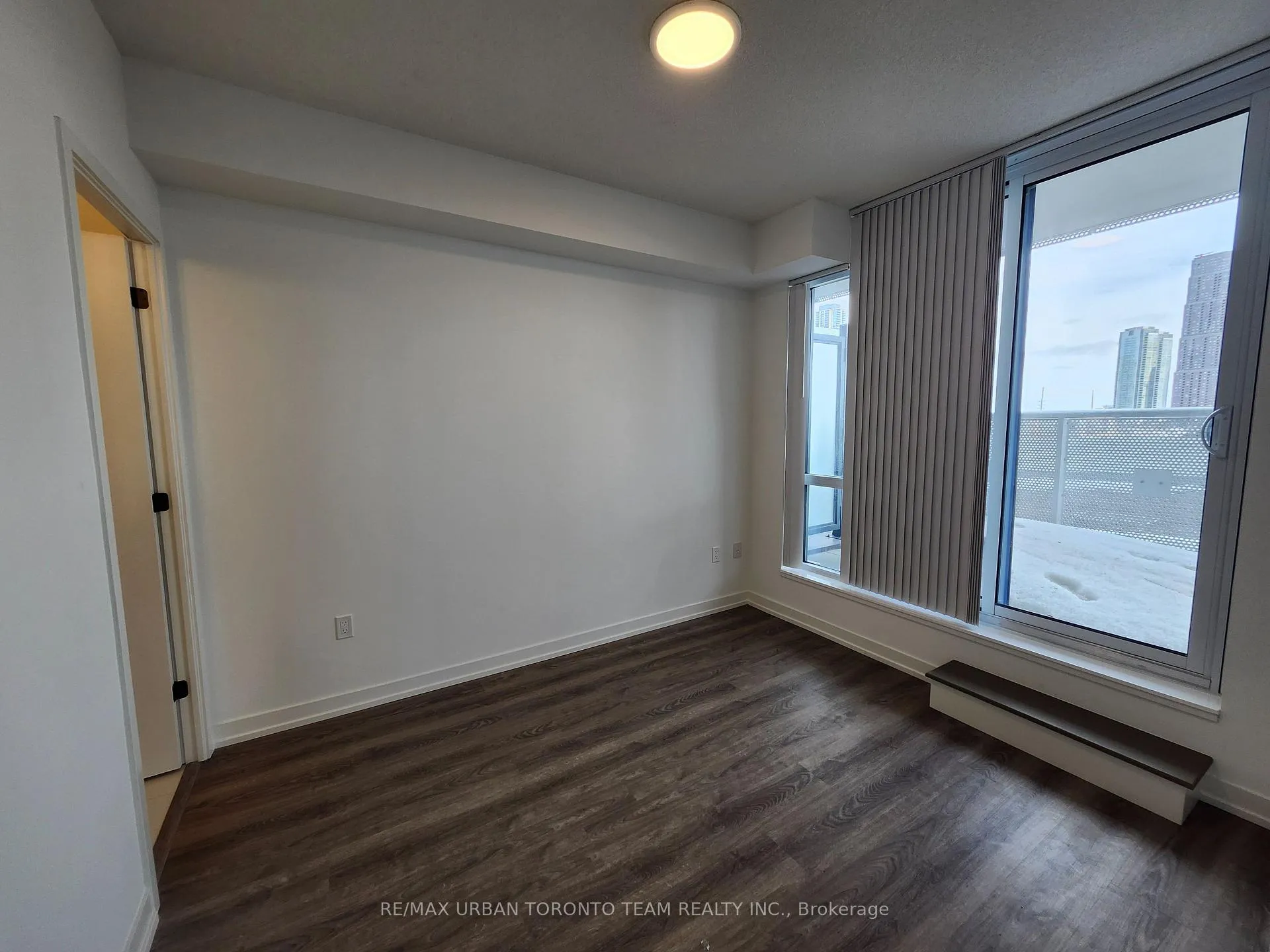 Photo 4 of Unit 510, 8 Interchange Way, Vaughan, Vaughan Corporate Centre — HOMEH