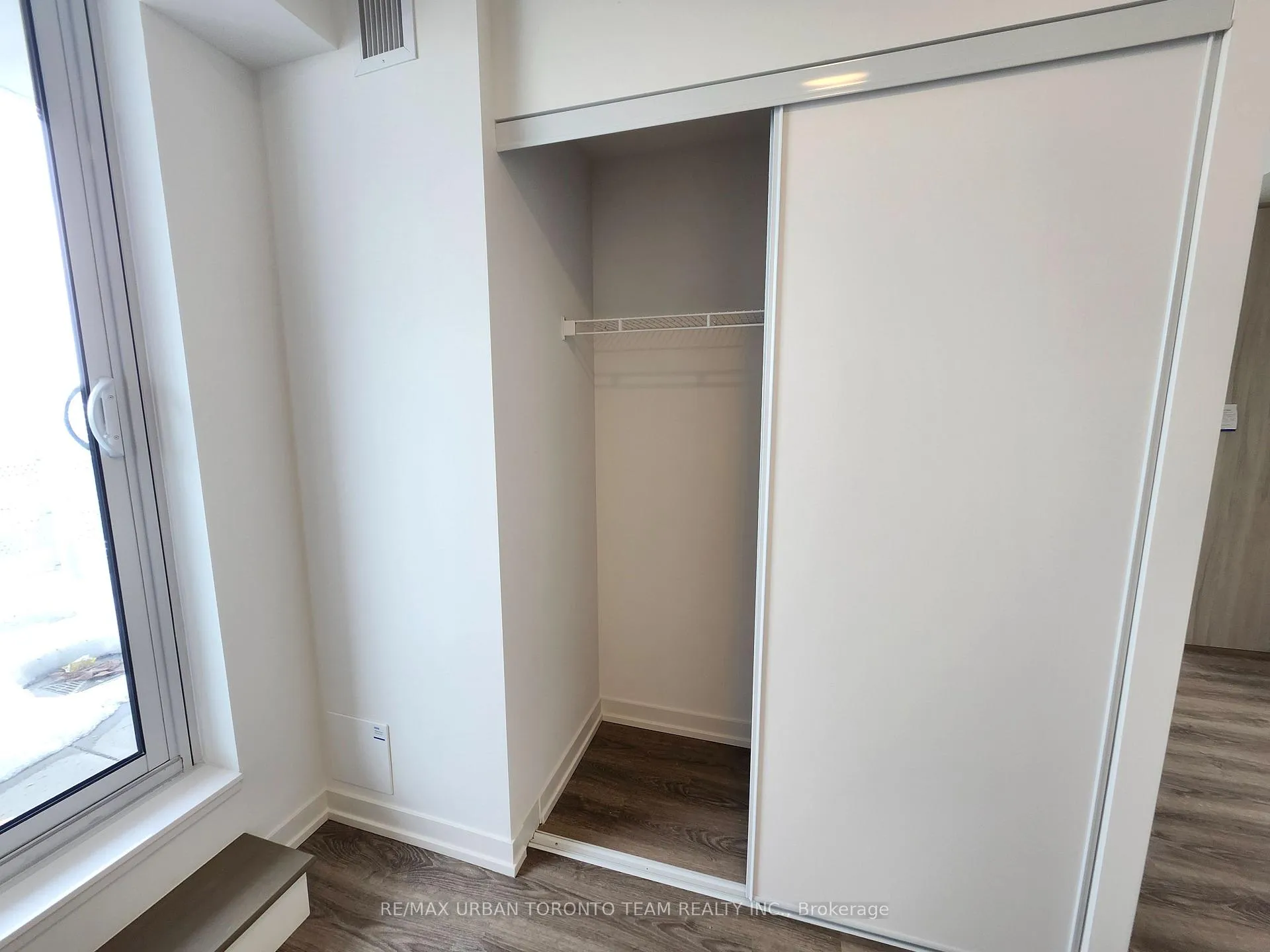 Photo 7 of Unit 510, 8 Interchange Way, Vaughan, Vaughan Corporate Centre — HOMEH