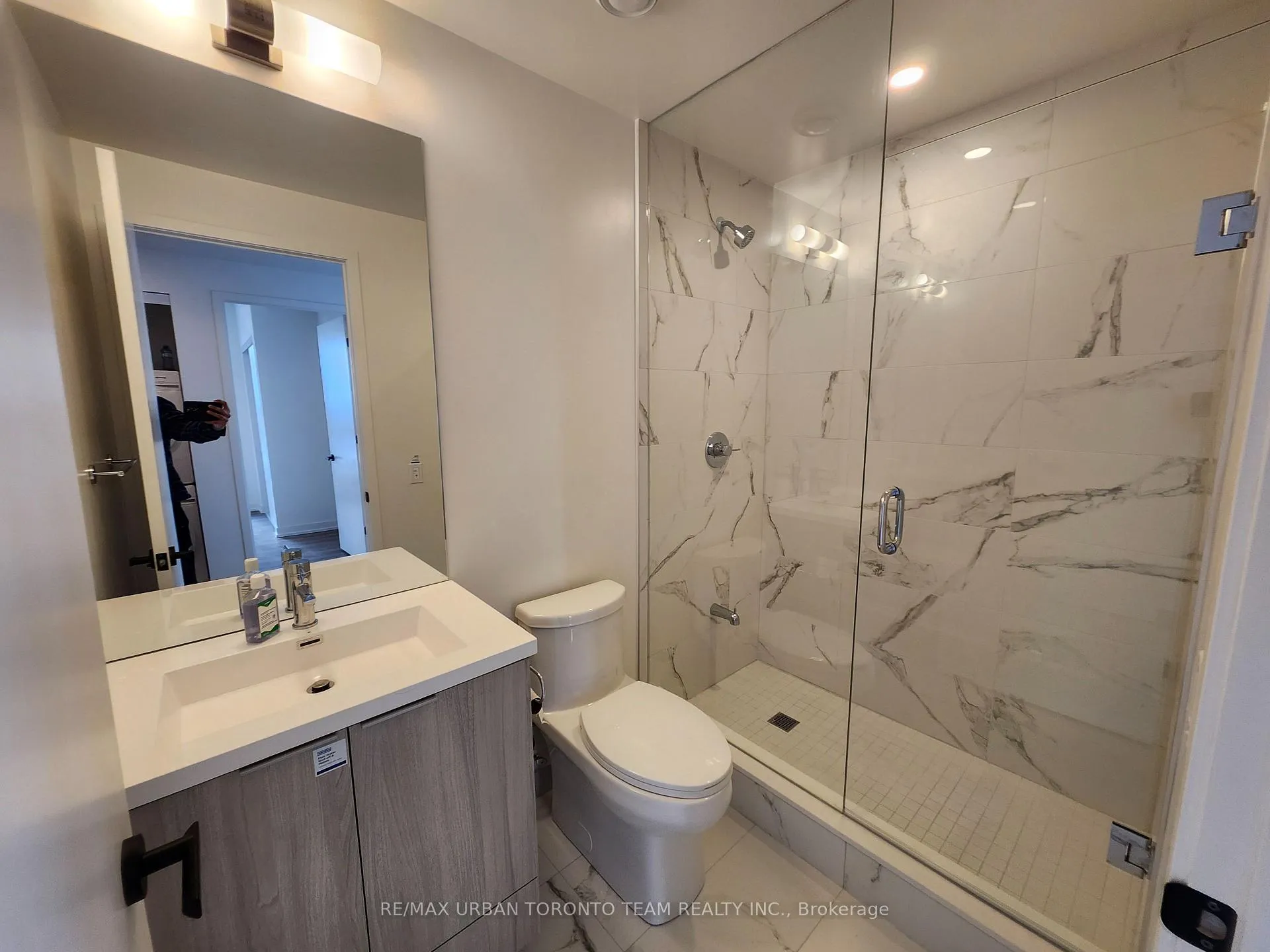 Photo 9 of Unit 510, 8 Interchange Way, Vaughan, Vaughan Corporate Centre — HOMEH