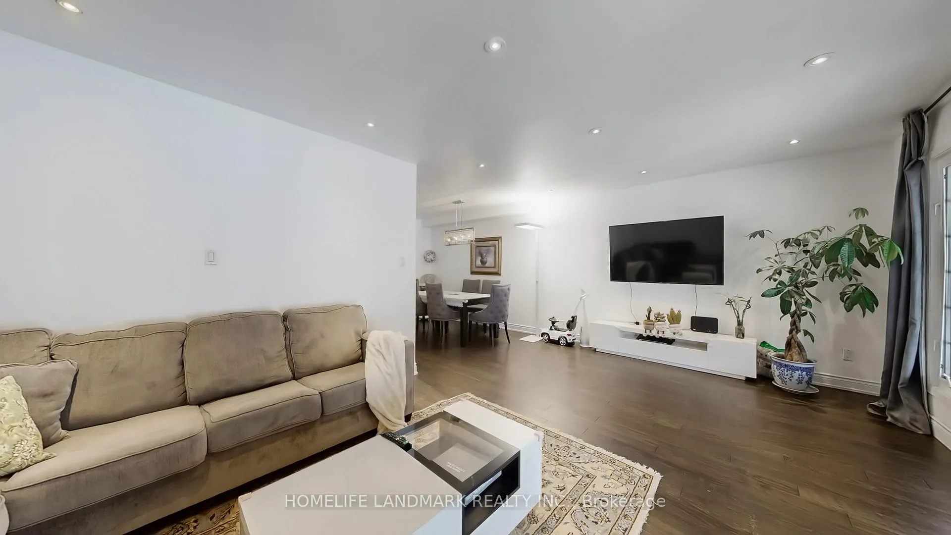 Photo 5 of 81 Stirling Crescent, Markham, Milliken Mills East — HOMEH