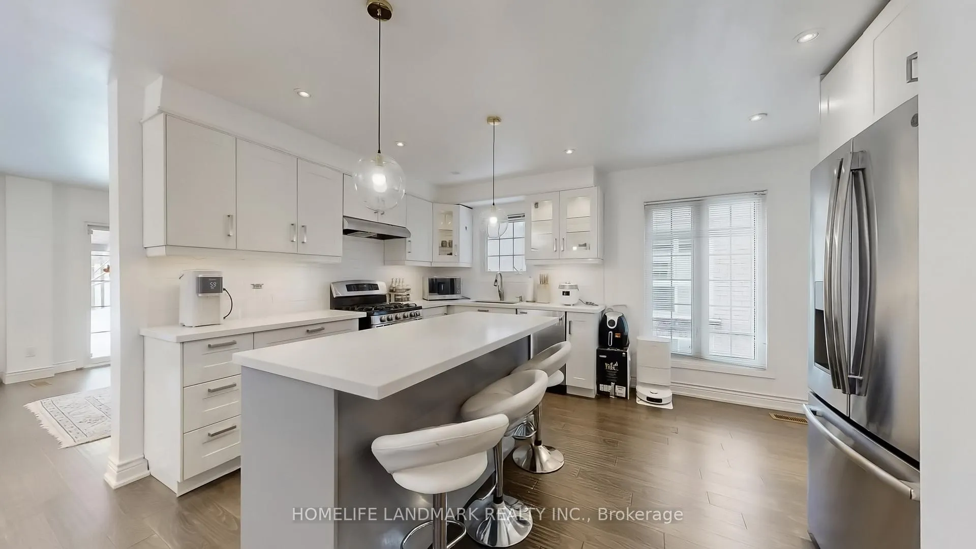 Photo 8 of 81 Stirling Crescent, Markham, Milliken Mills East — HOMEH