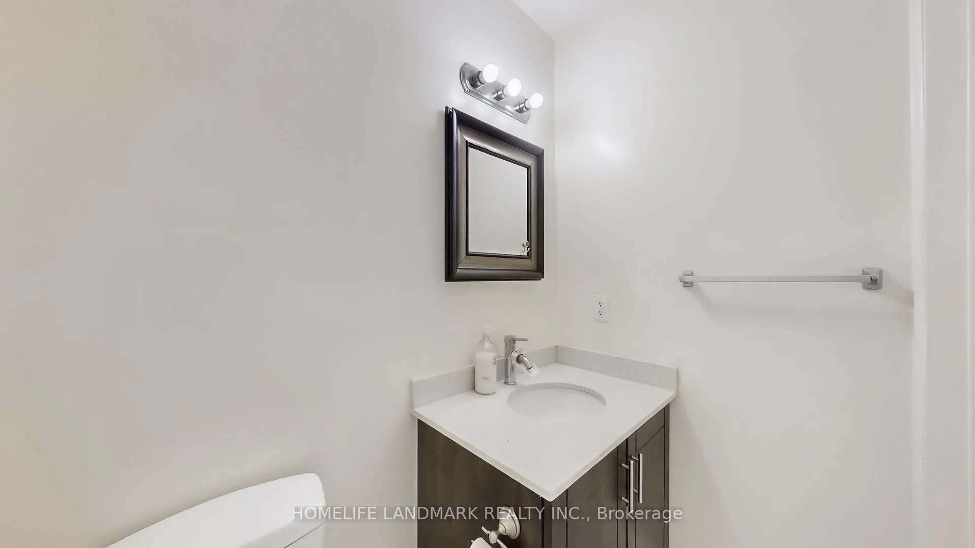 Photo 15 of 81 Stirling Crescent, Markham, Milliken Mills East — HOMEH