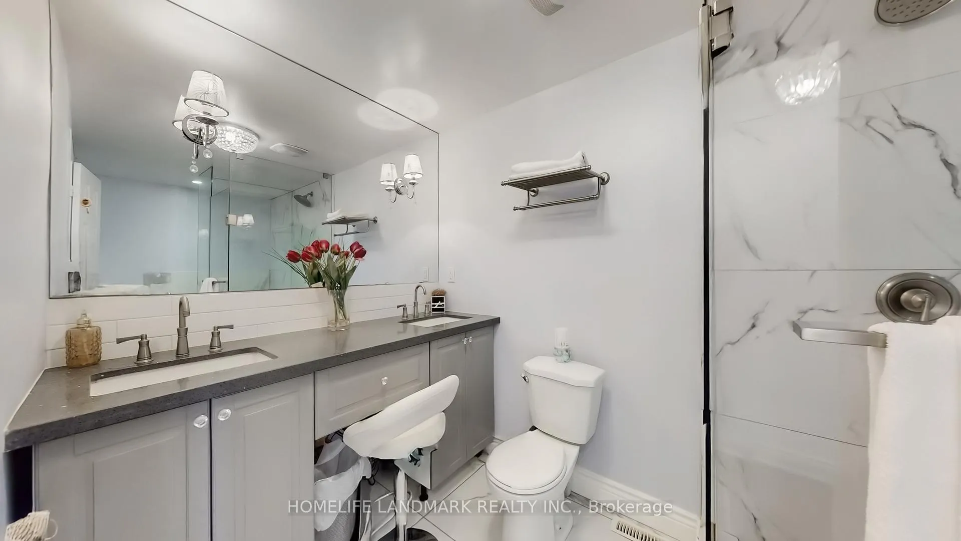 Photo 23 of 81 Stirling Crescent, Markham, Milliken Mills East — HOMEH