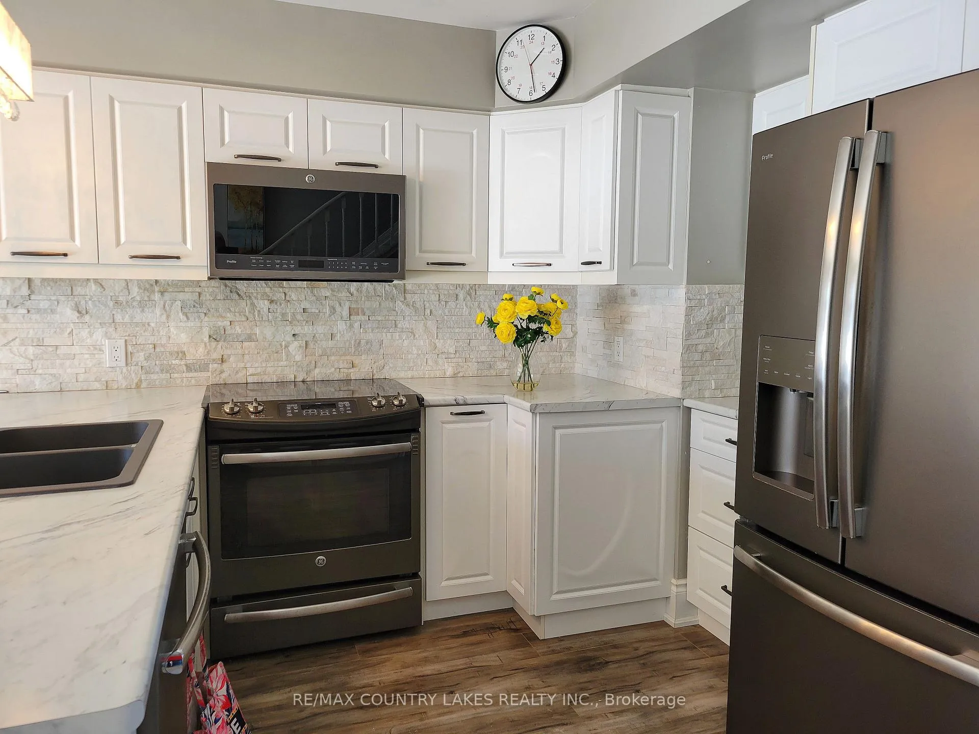 Photo 16 of Unit 35, 21 Laguna Parkway, Ramara, Brechin — HOMEH