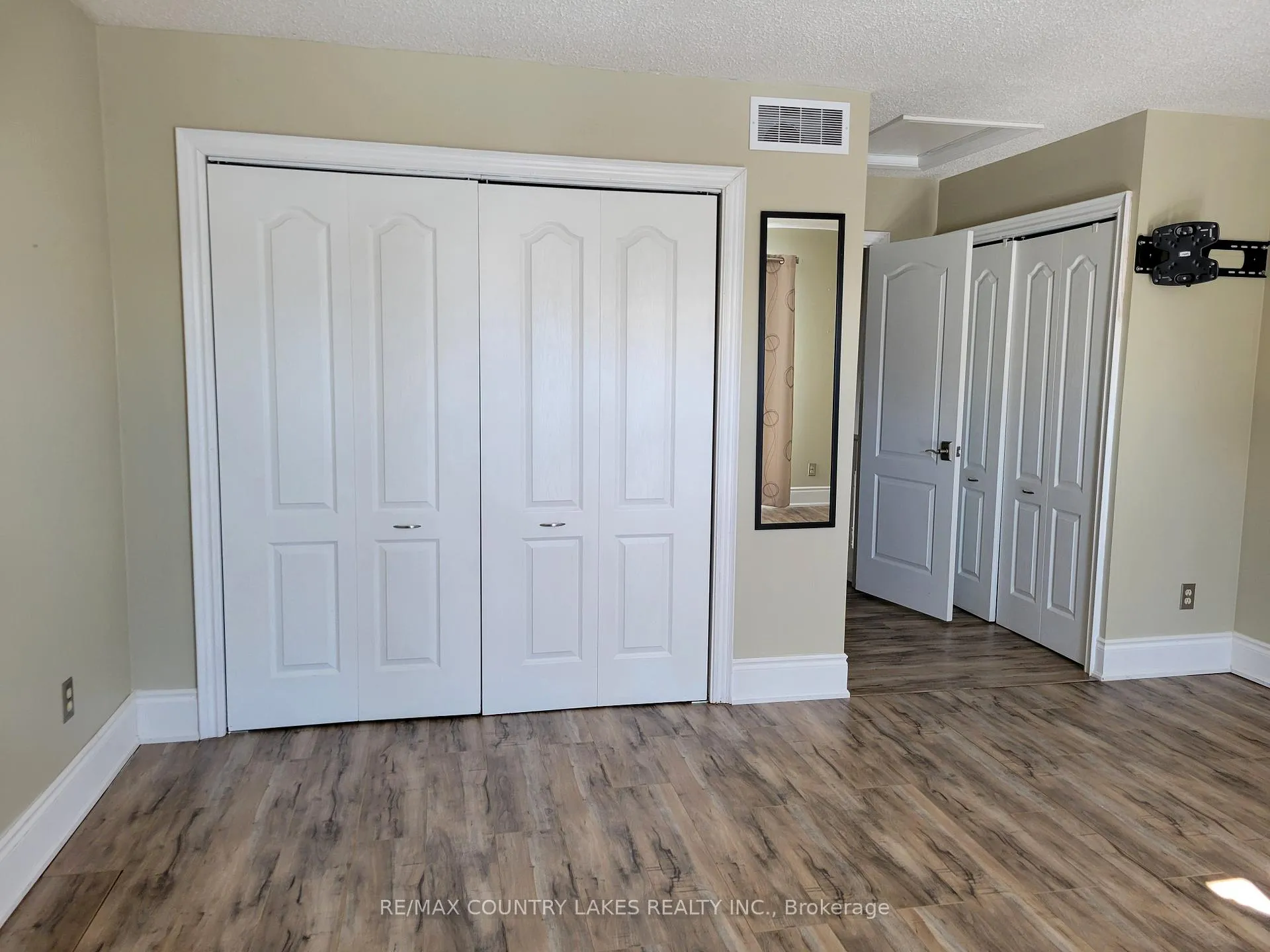 Photo 35 of Unit 35, 21 Laguna Parkway, Ramara, Brechin — HOMEH
