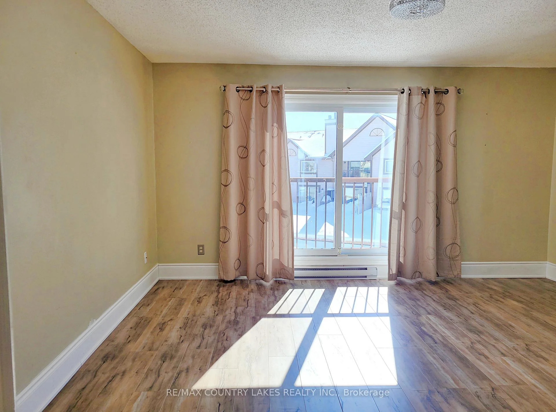 Photo 33 of Unit 35, 21 Laguna Parkway, Ramara, Brechin — HOMEH