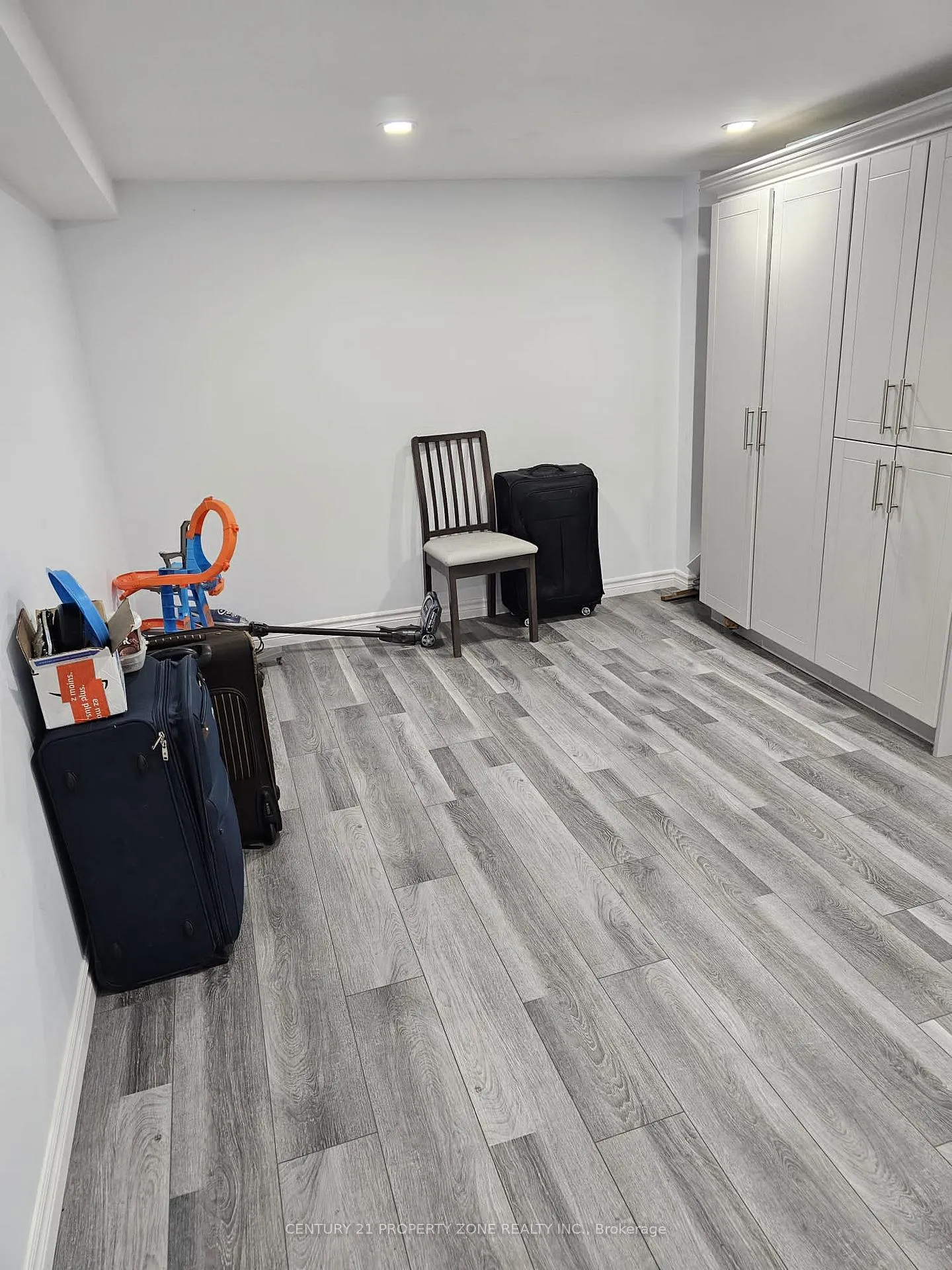 Photo 23 of 51 River Road, Brampton, Huttonville — HOMEH