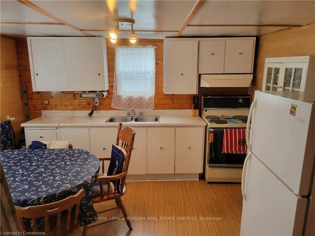Photo 6 of 1072 Lakeshore Road, Haldimand — HOMEH