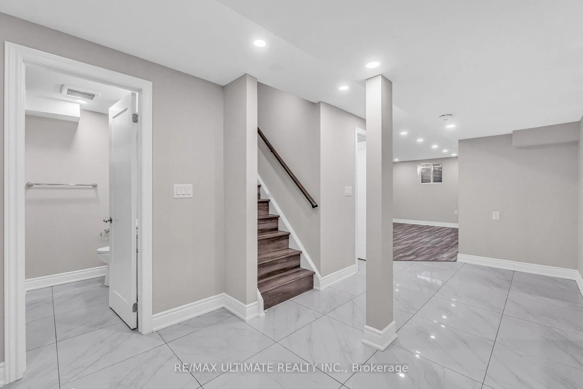 Photo 4 of Unit Lower, 41 Danesbury Crescent, Brampton, Southgate — HOMEH