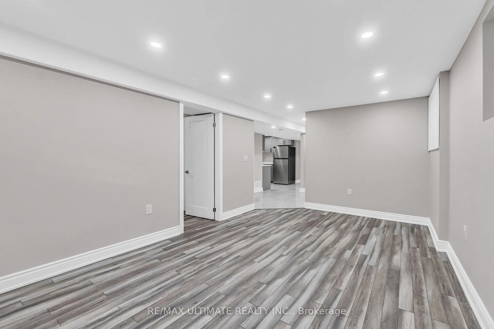 Photo 14 of Unit Lower, 41 Danesbury Crescent, Brampton, Southgate — HOMEH