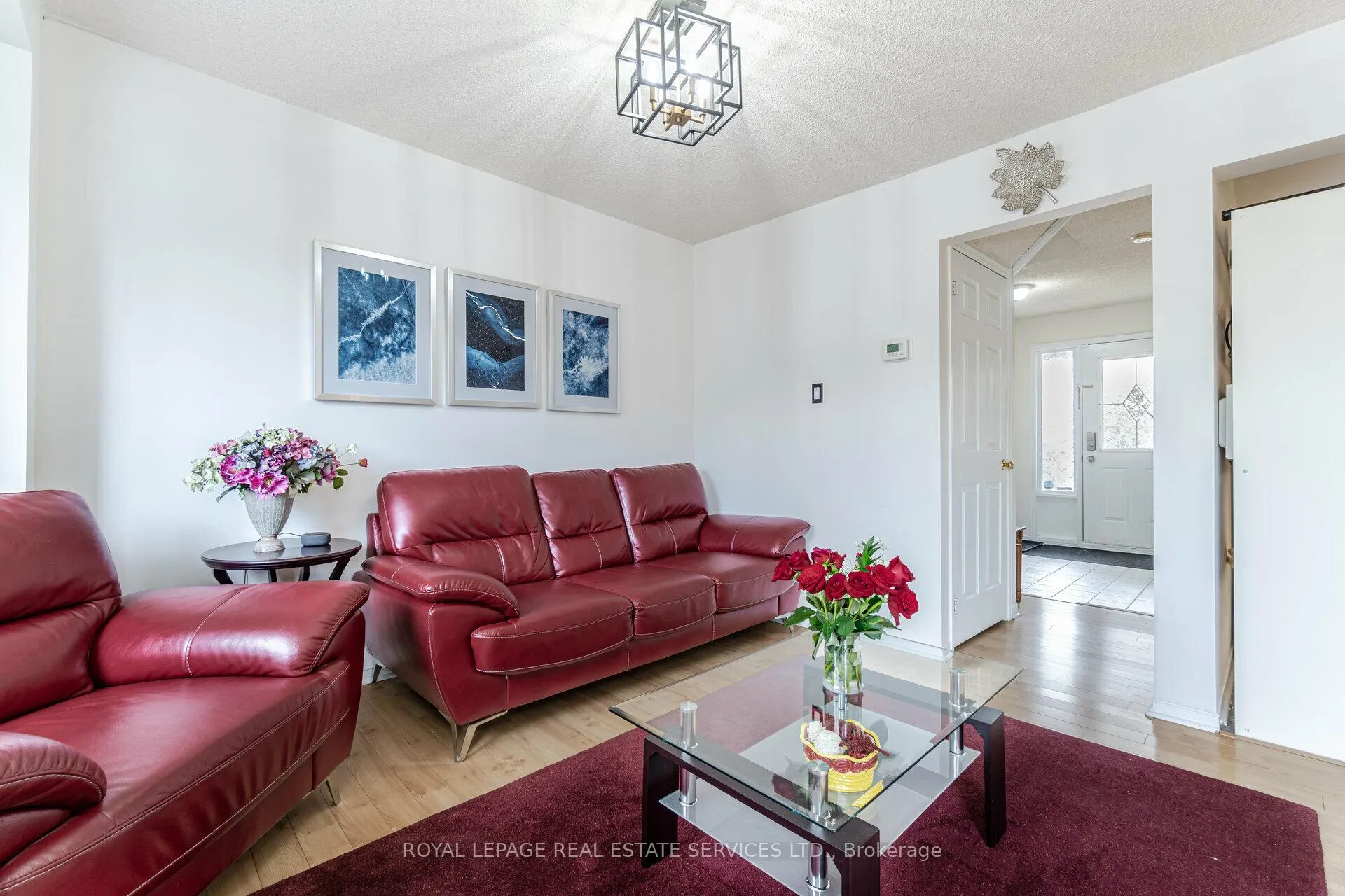 Photo 11 of 10 Mullis Crescent, Brampton, Fletcher's West — HOMEH