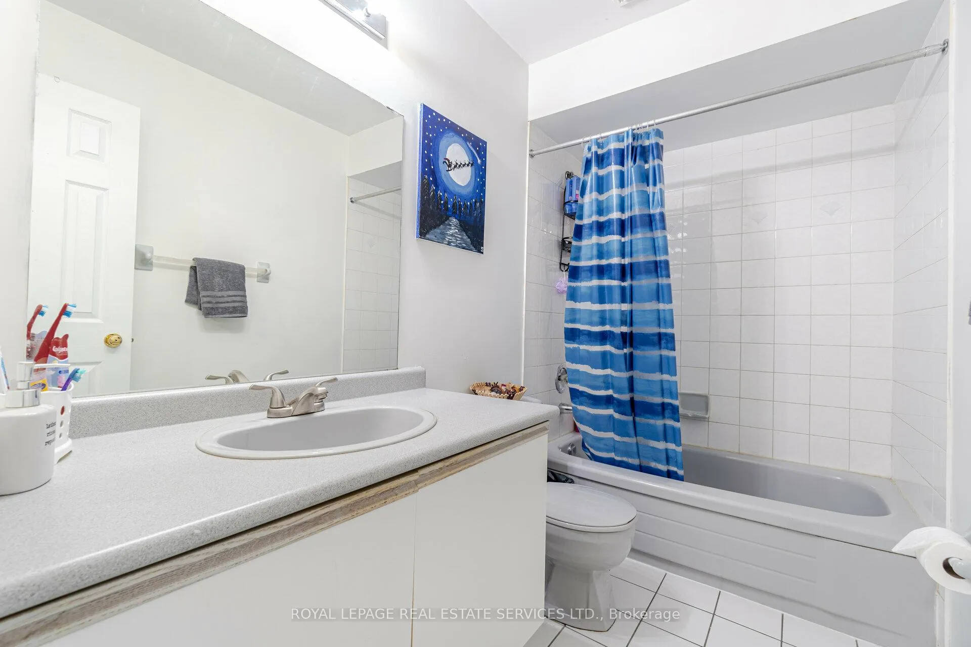 Photo 17 of 10 Mullis Crescent, Brampton, Fletcher's West — HOMEH
