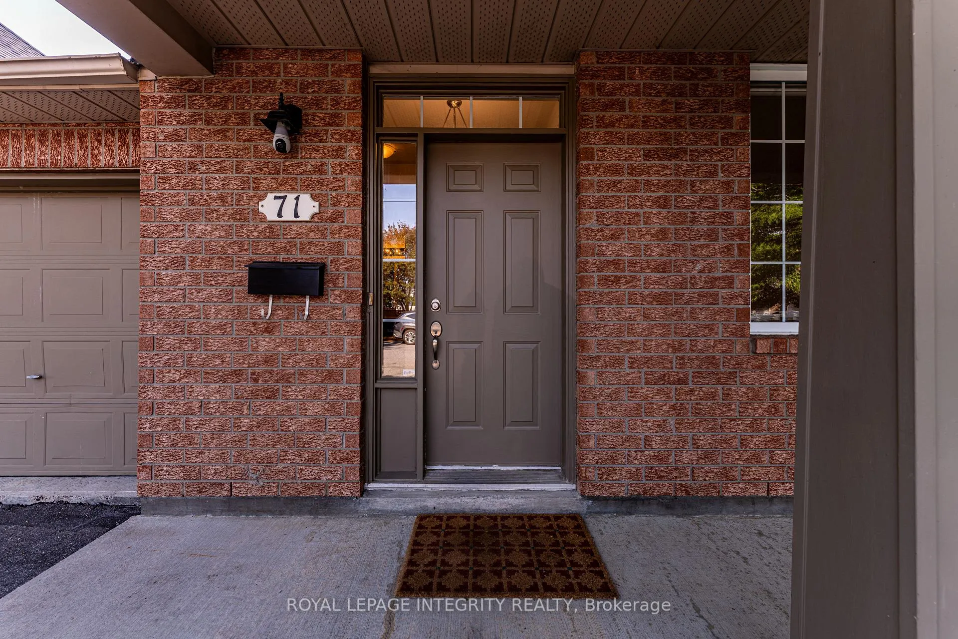 Photo 3 of 71 Appledale Drive, Ottawa, Barrhaven - Longfields — HOMEH