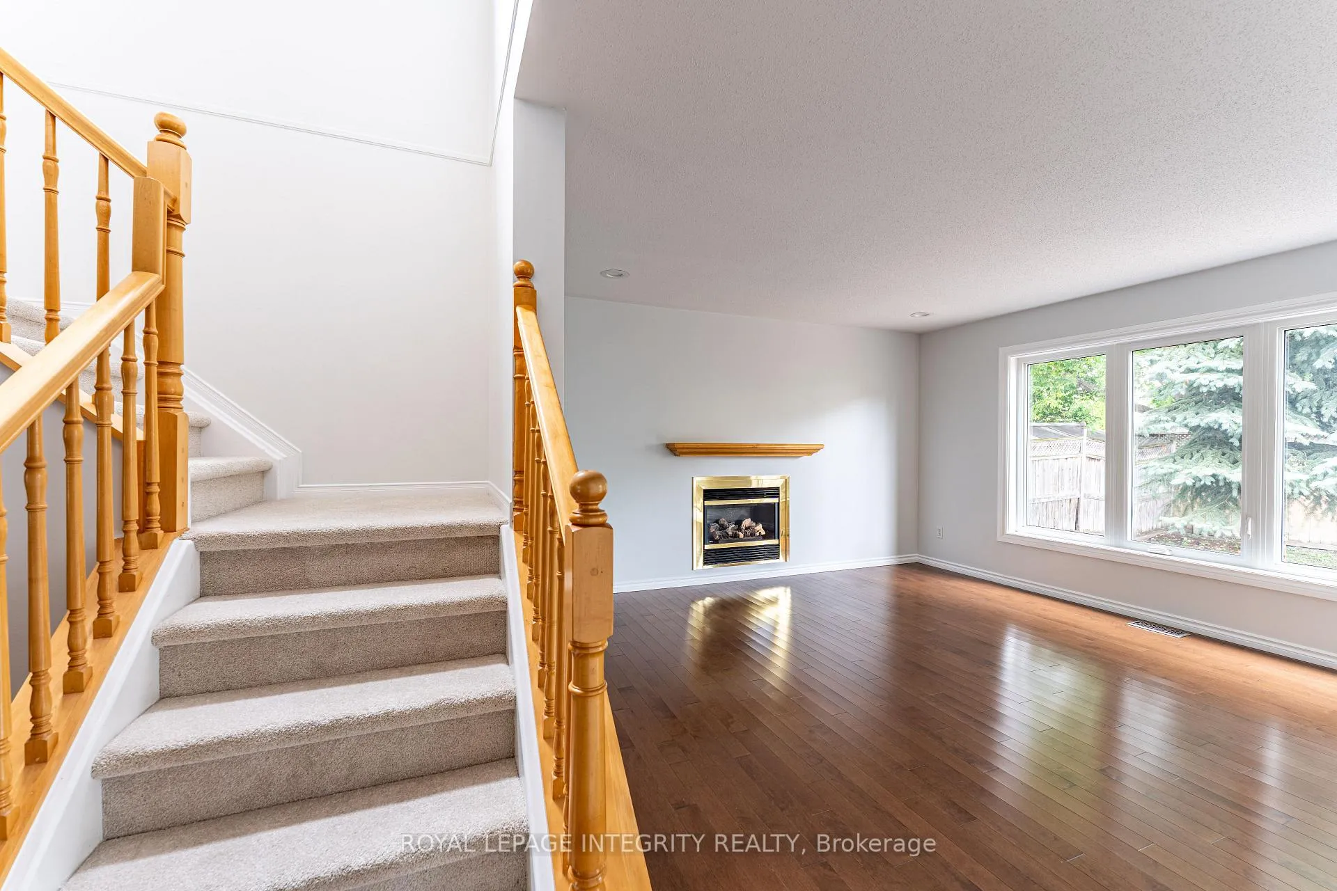 Photo 10 of 71 Appledale Drive, Ottawa, Barrhaven - Longfields — HOMEH