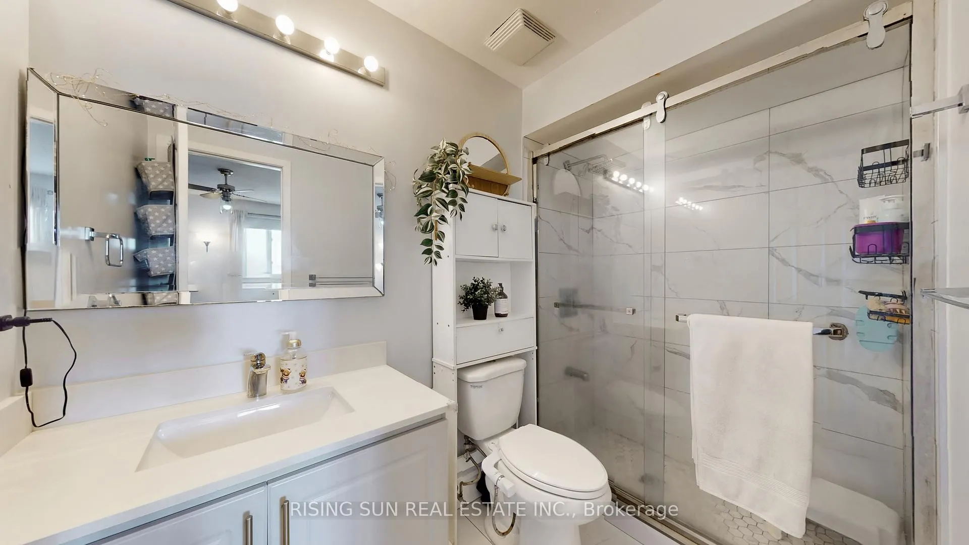 Photo 13 of 44 Whitehaven Drive, Brampton, Heart Lake West — HOMEH