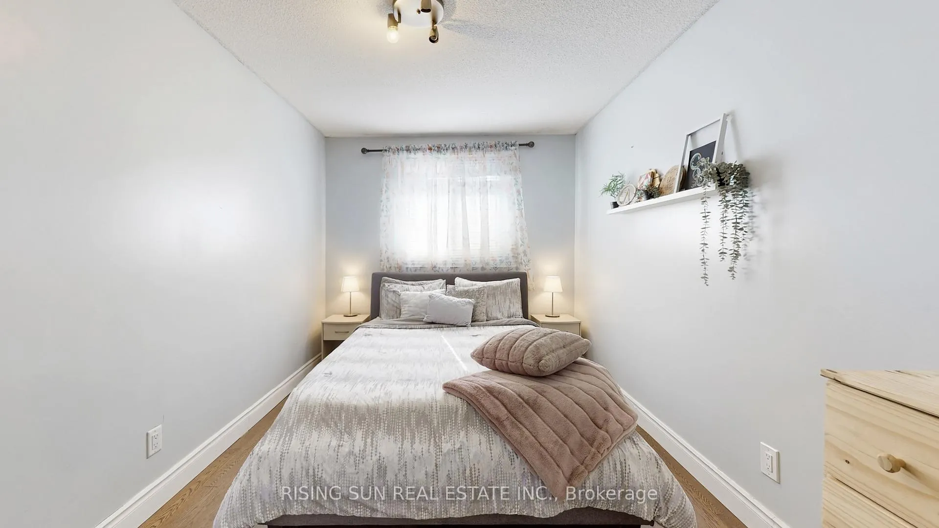 Photo 15 of 44 Whitehaven Drive, Brampton, Heart Lake West — HOMEH