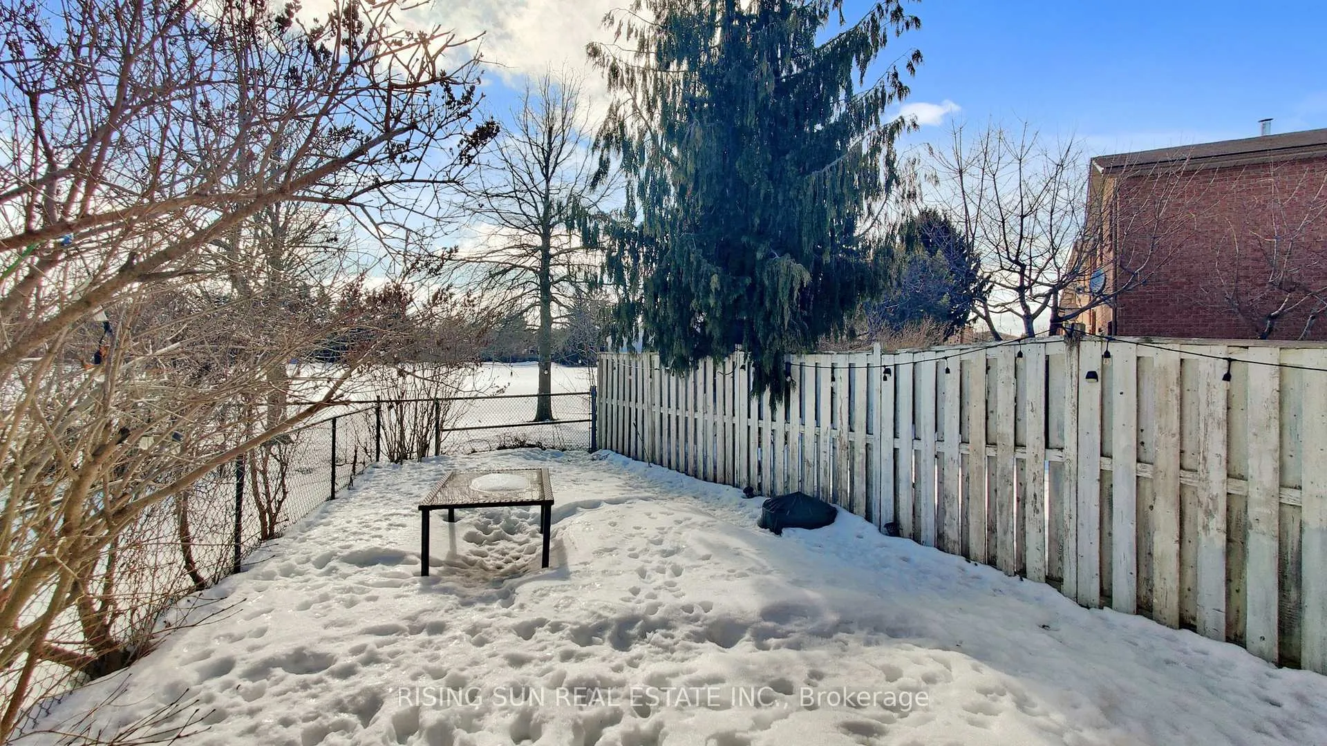 Photo 32 of 44 Whitehaven Drive, Brampton, Heart Lake West — HOMEH