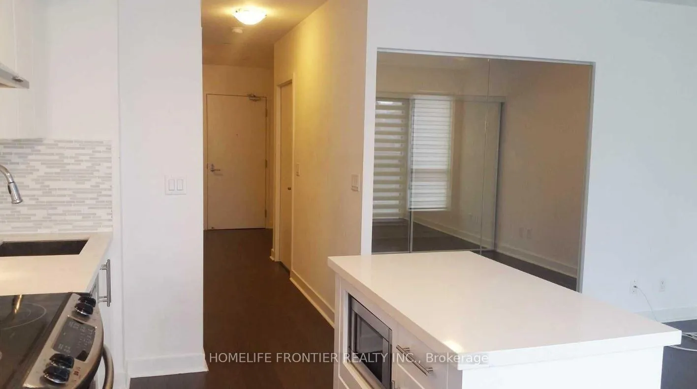 Photo 5 of Unit 204, 58 Orchard View Boulevard, Toronto, Yonge-Eglinton — HOMEH