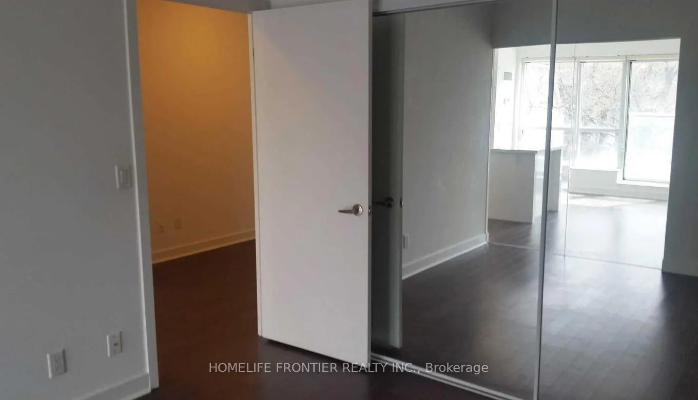 Photo 6 of Unit 204, 58 Orchard View Boulevard, Toronto, Yonge-Eglinton — HOMEH
