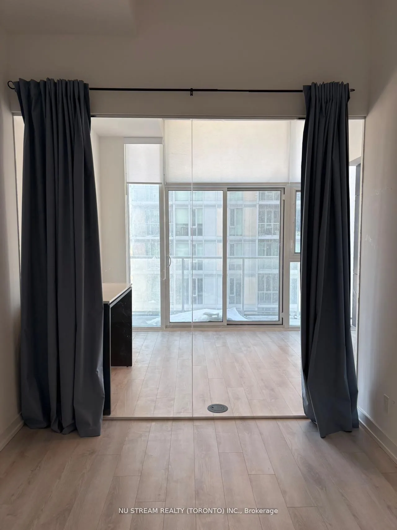Photo 5 of Unit 1202, 33 Helendale Avenue, Toronto, Yonge-Eglinton — HOMEH