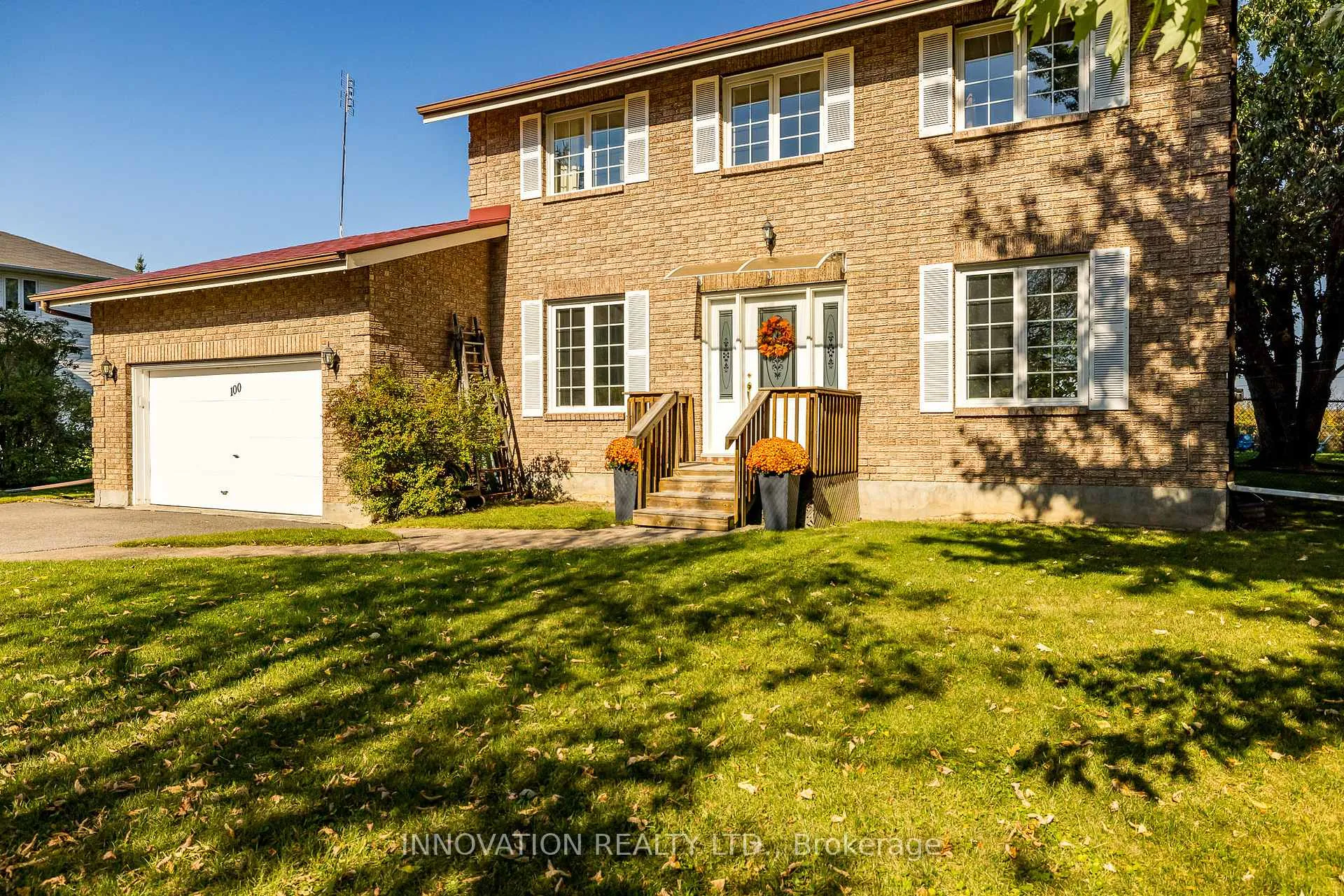 Photo 4 of 100 Canyon Drive, Ottawa, Fitzroy Ward (South East) — HOMEH