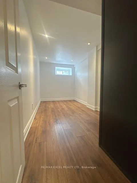 Photo 6 of 200 Bay Thorn Drive, Markham, Royal Orchard — HOMEH