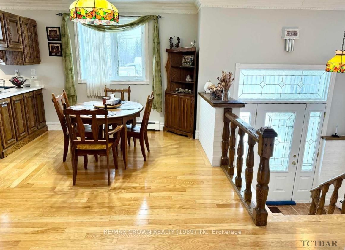 Photo 18 of 121 St-Aubin Avenue, Kapuskasing — HOMEH