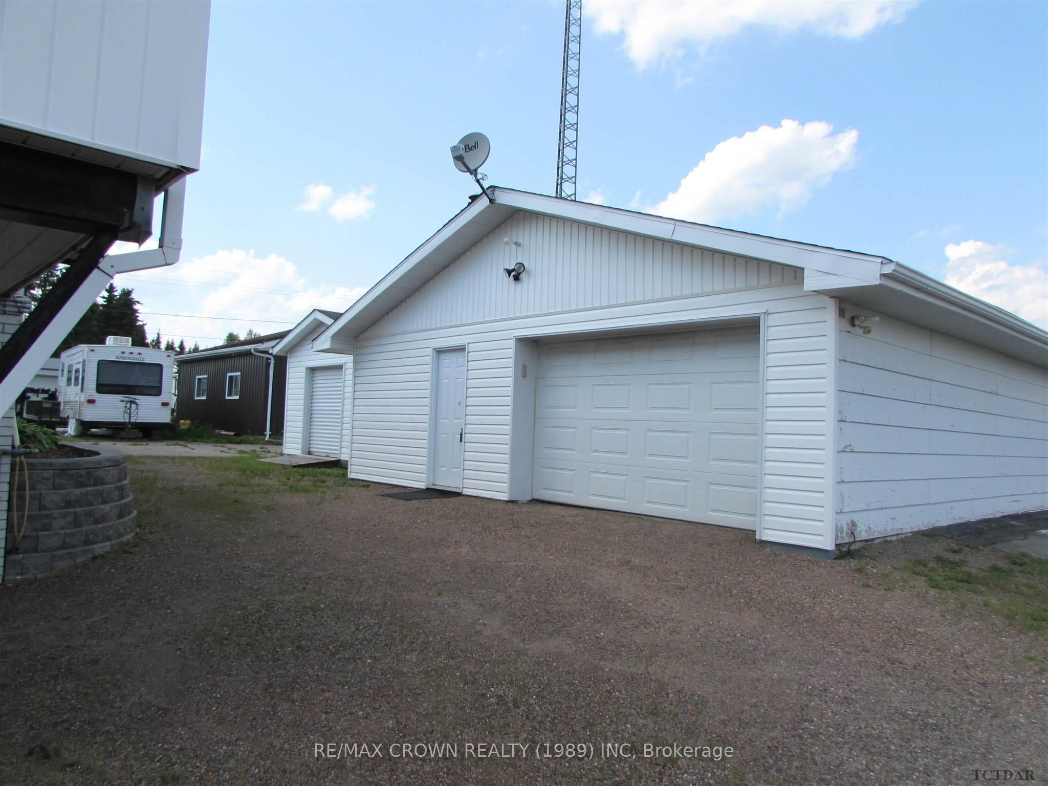 Photo 83 of 121 St-Aubin Avenue, Kapuskasing — HOMEH