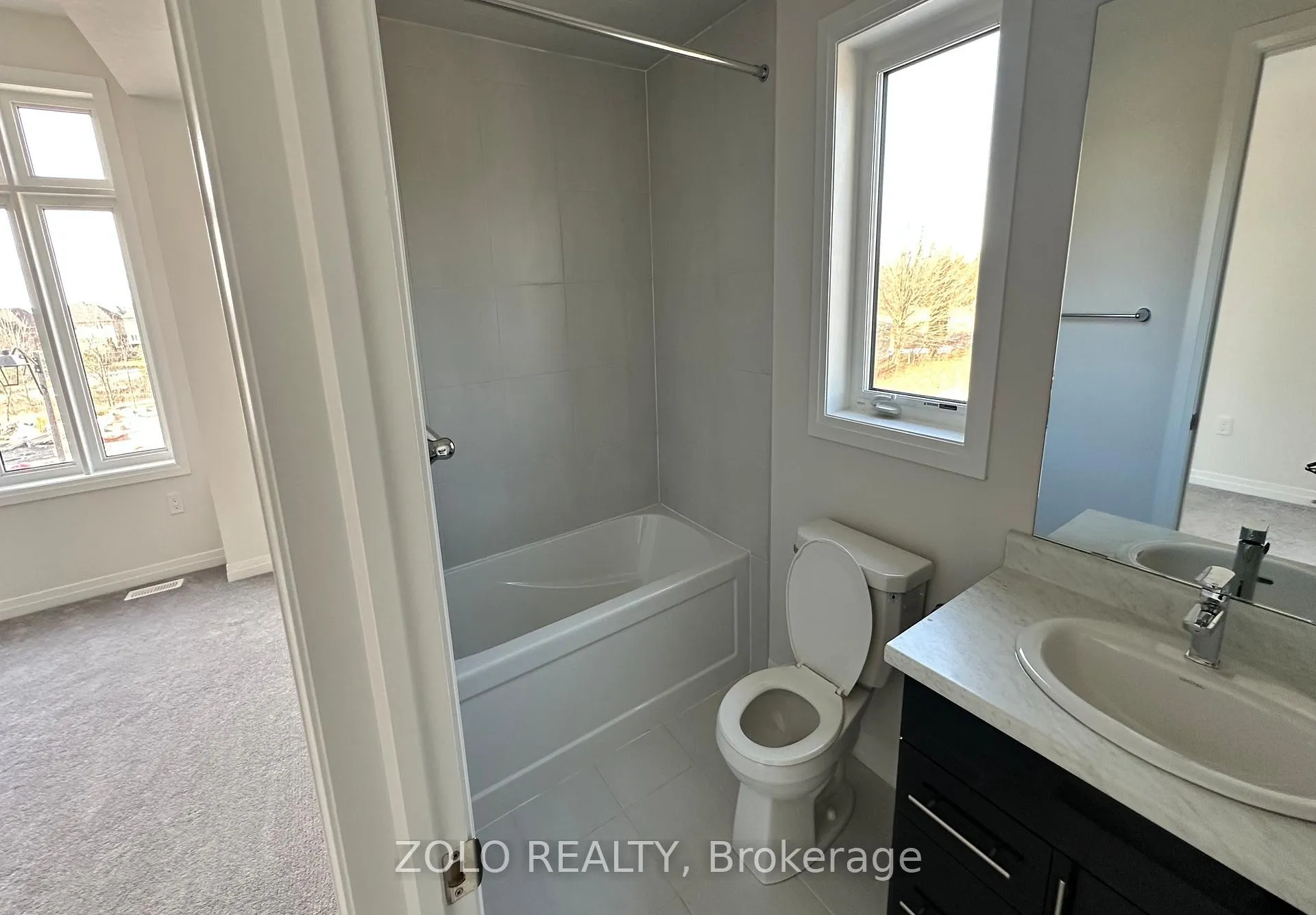 Photo 5 of Unit 11, 313 Conklin Road, Brantford — HOMEH