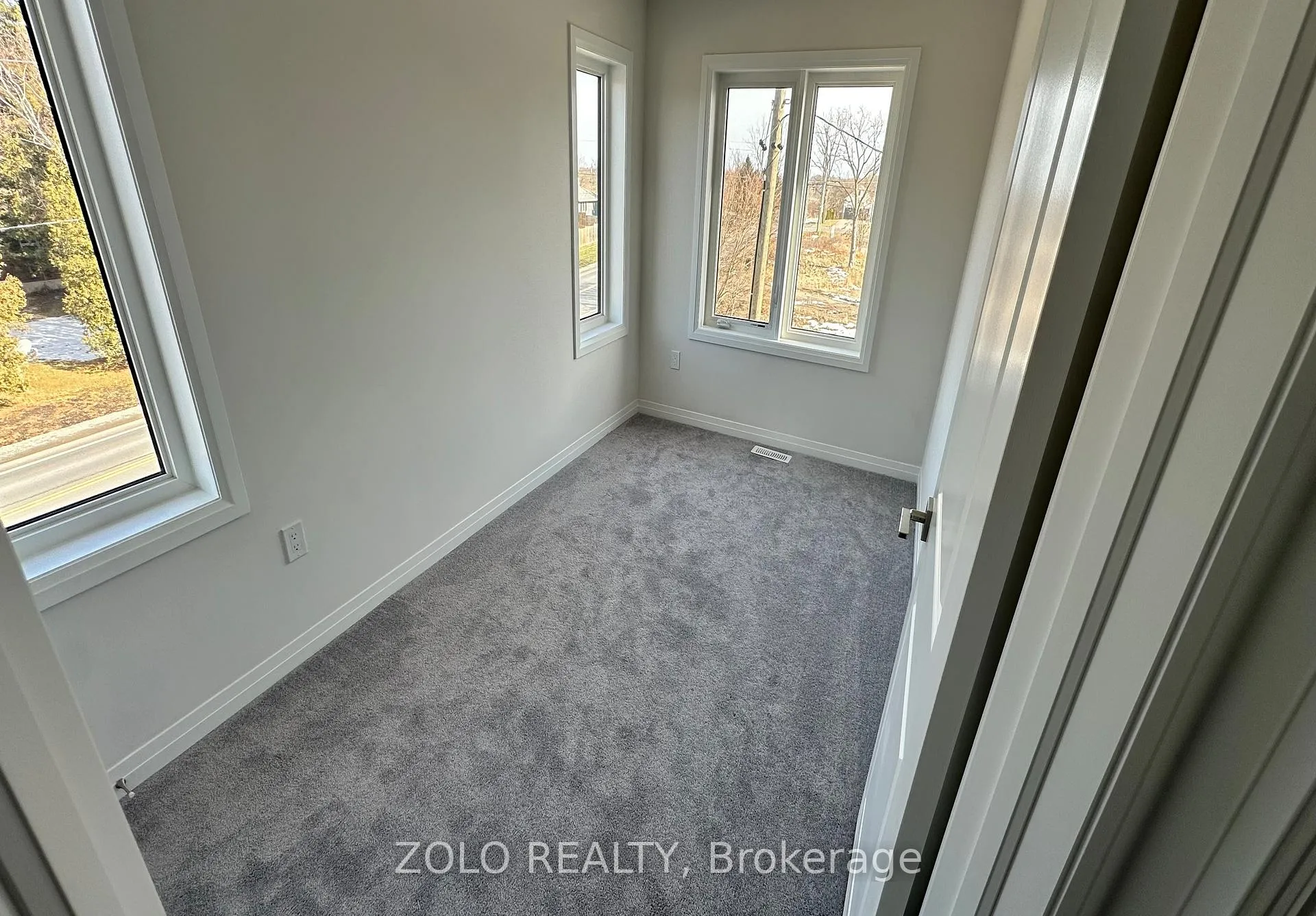 Photo 9 of Unit 11, 313 Conklin Road, Brantford — HOMEH