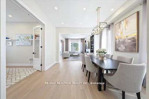 Photo 8 of 7 Maple Fields Circle, Aurora, Aurora Estates — HOMEH