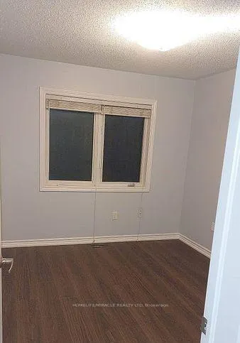 Photo 11 of 24 Hatton Court, Brampton, Credit Valley — HOMEH