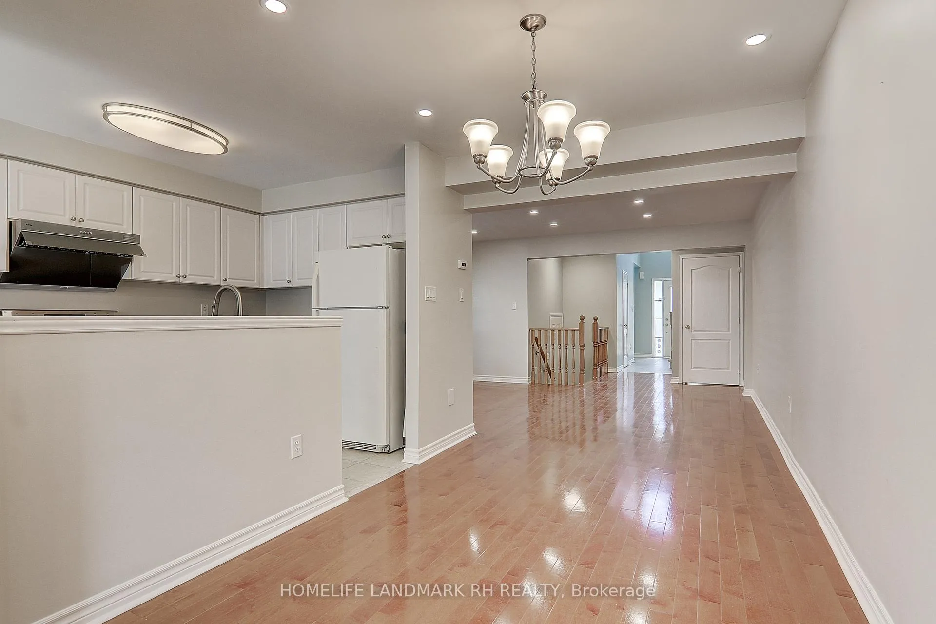 Photo 11 of 62 Briarcrest Drive, Markham, Berczy — HOMEH