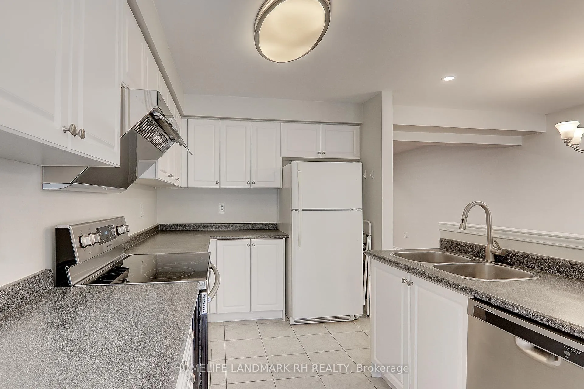 Photo 16 of 62 Briarcrest Drive, Markham, Berczy — HOMEH