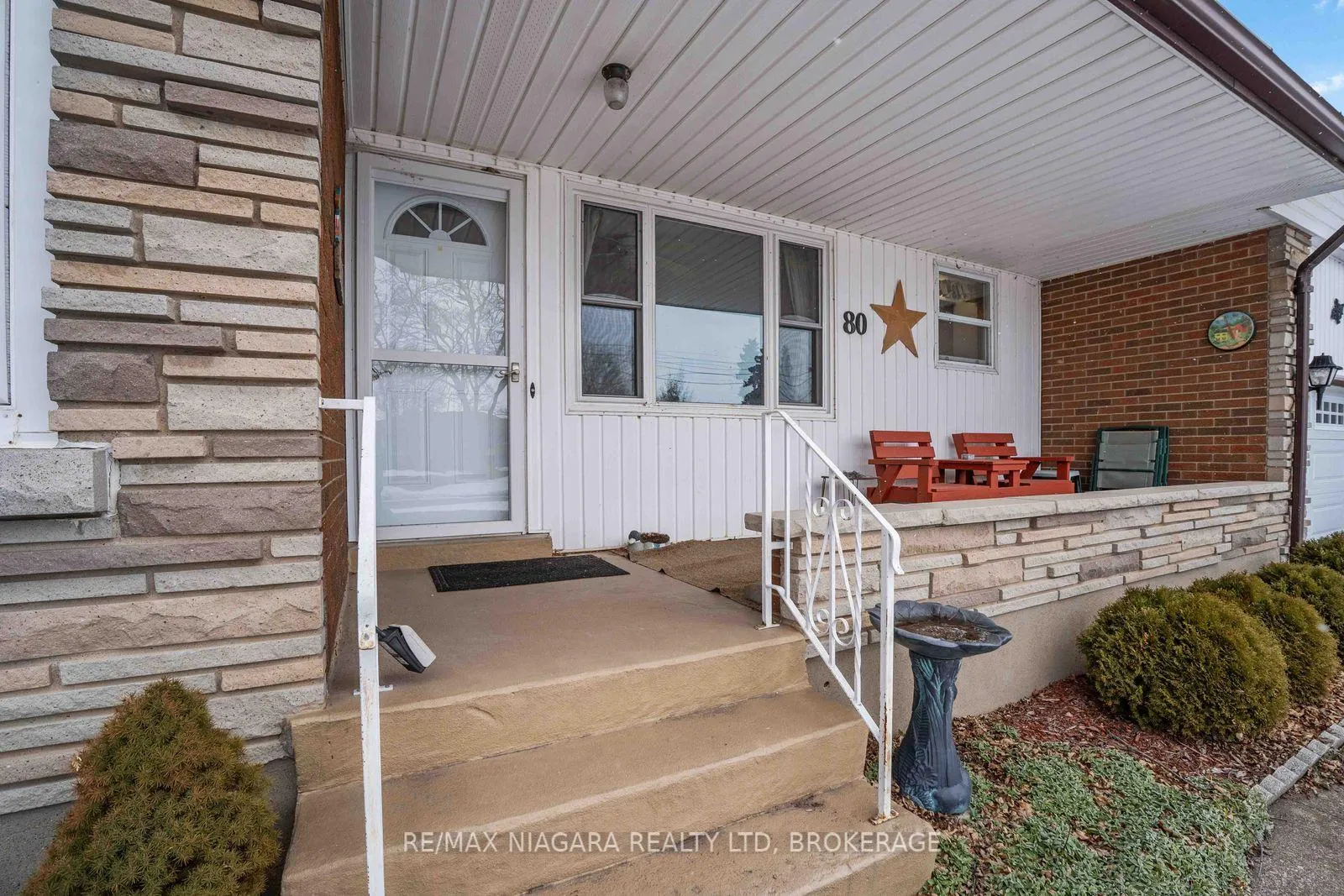 Photo 3 of 80 Michael Drive N, Port Colborne, Sugarloaf — HOMEH