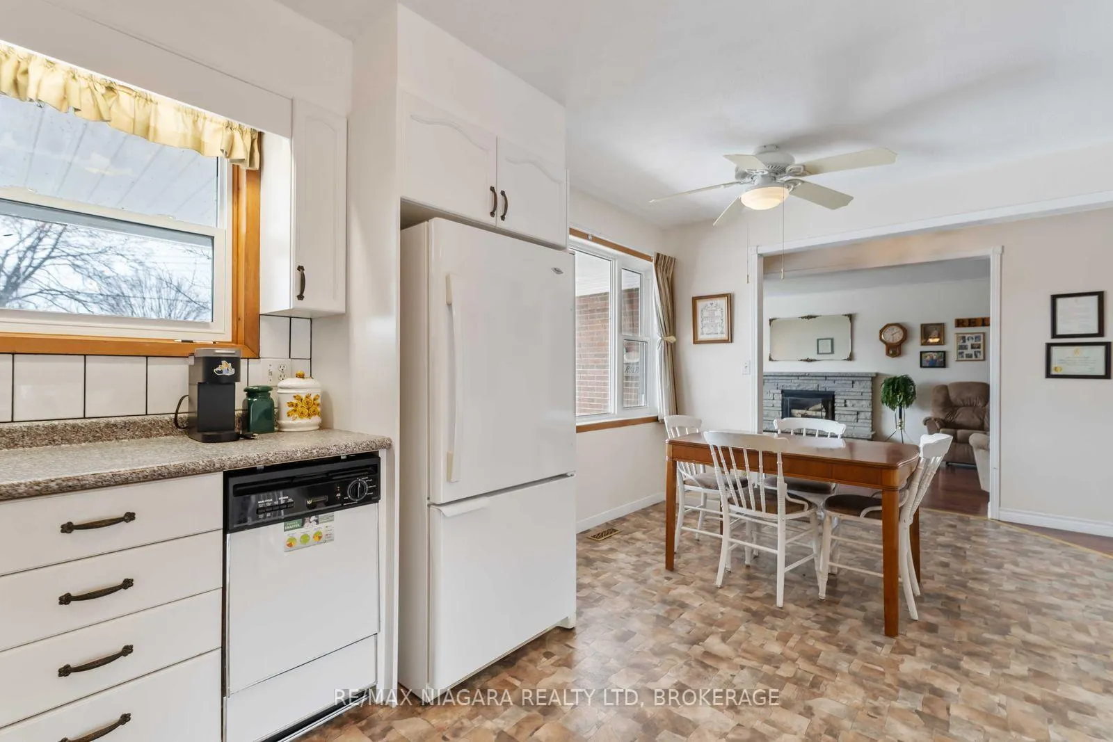 Photo 16 of 80 Michael Drive N, Port Colborne, Sugarloaf — HOMEH