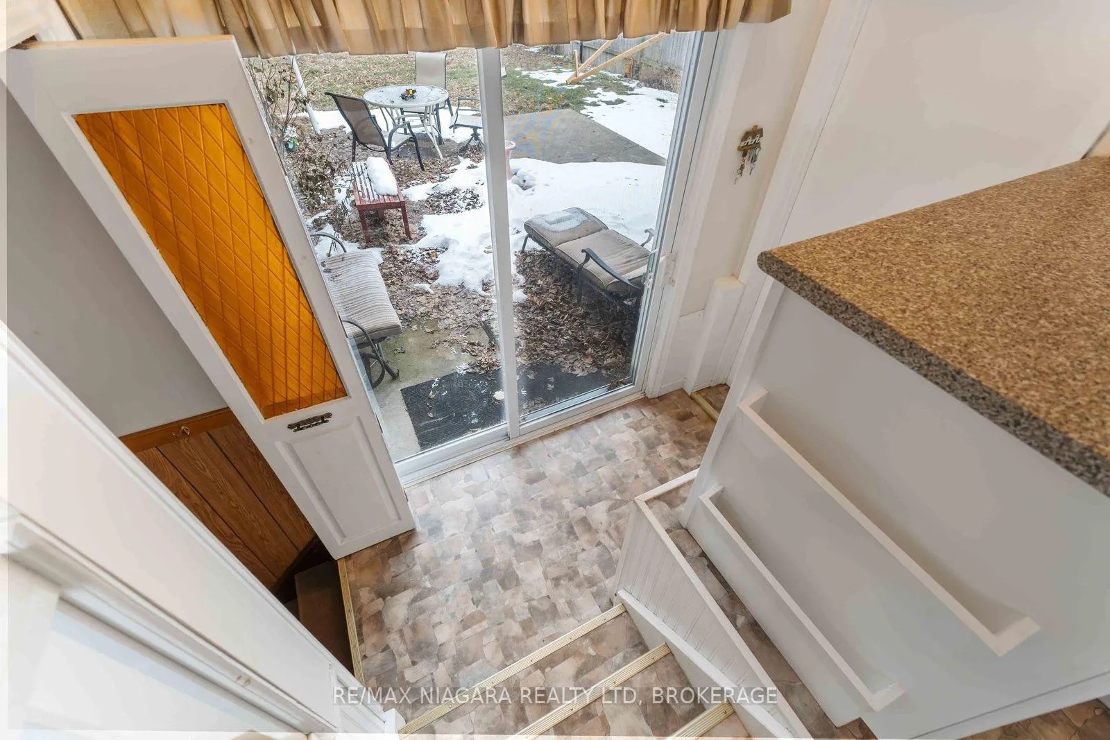 Photo 18 of 80 Michael Drive N, Port Colborne, Sugarloaf — HOMEH