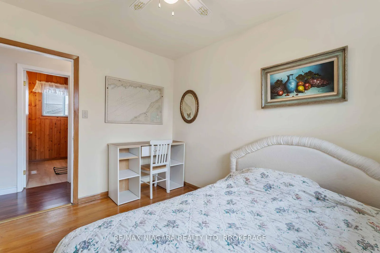 Photo 24 of 80 Michael Drive N, Port Colborne, Sugarloaf — HOMEH