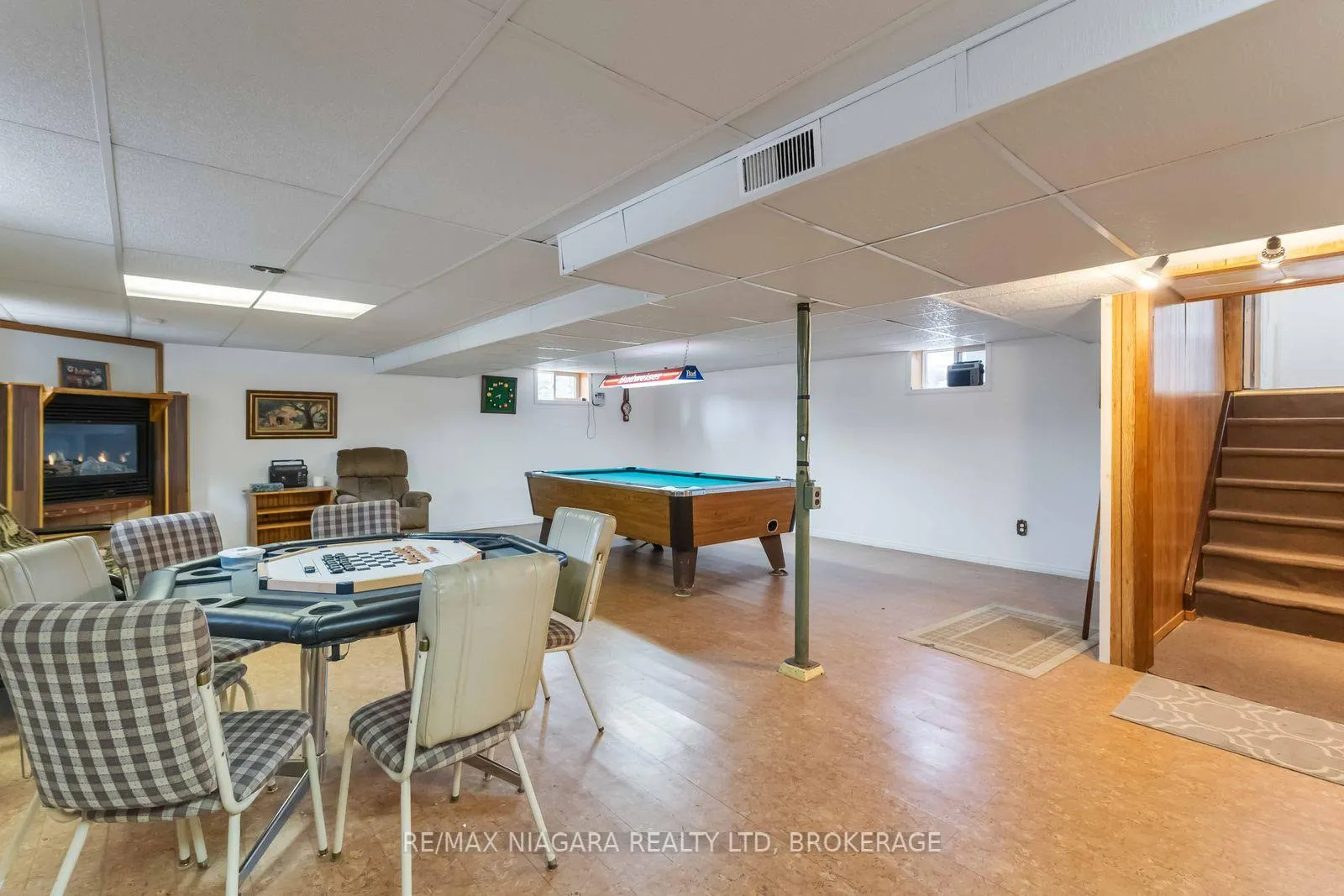 Photo 31 of 80 Michael Drive N, Port Colborne, Sugarloaf — HOMEH