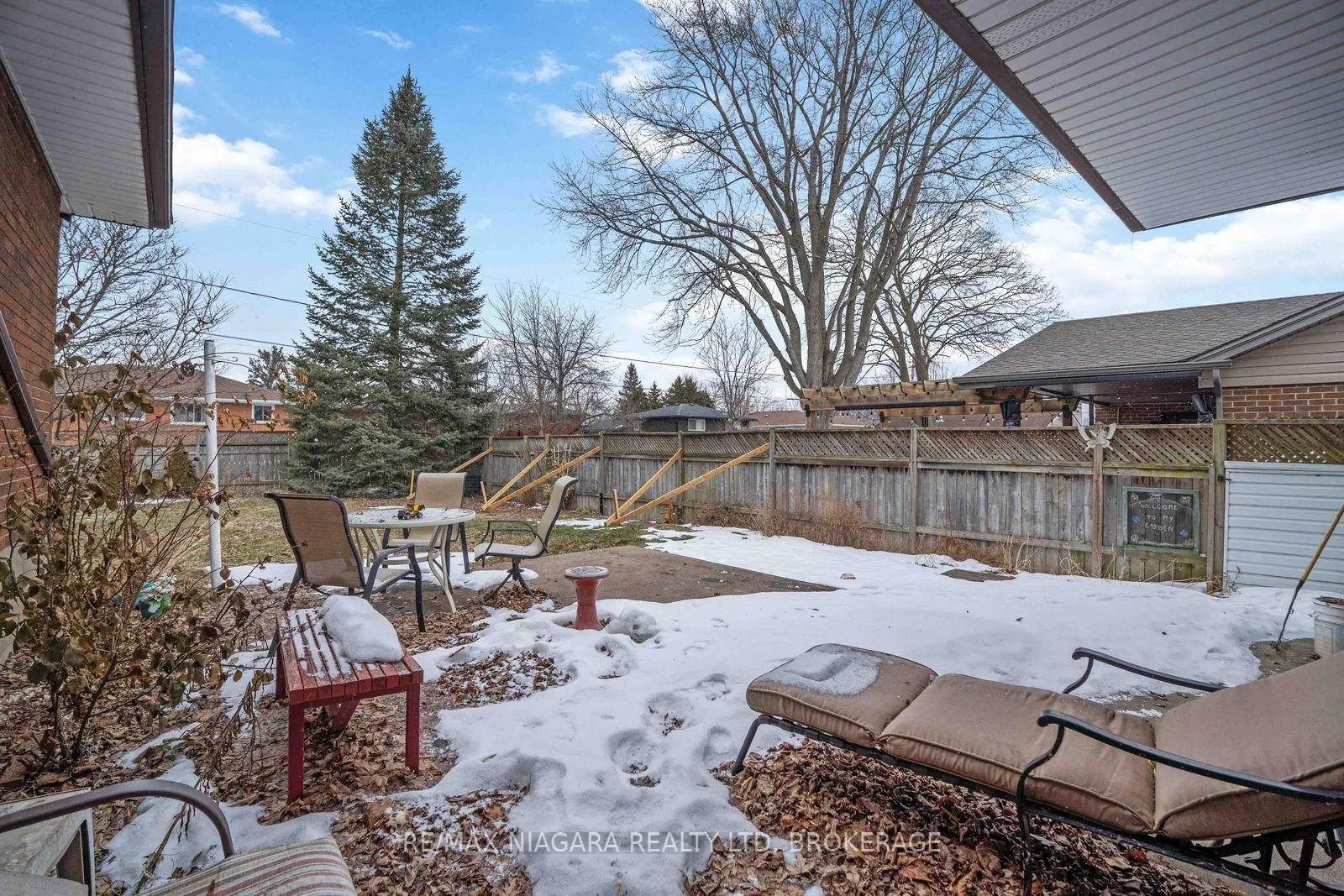 Photo 44 of 80 Michael Drive N, Port Colborne, Sugarloaf — HOMEH