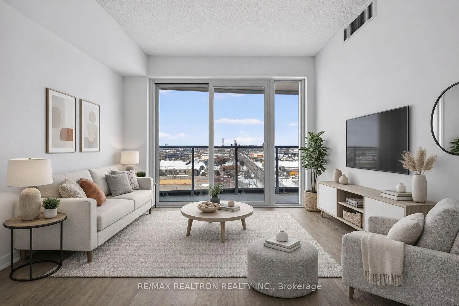 Photo 11 of Unit 1304, 1010 Sandy Beach Road, Pickering, Bay Ridges — HOMEH