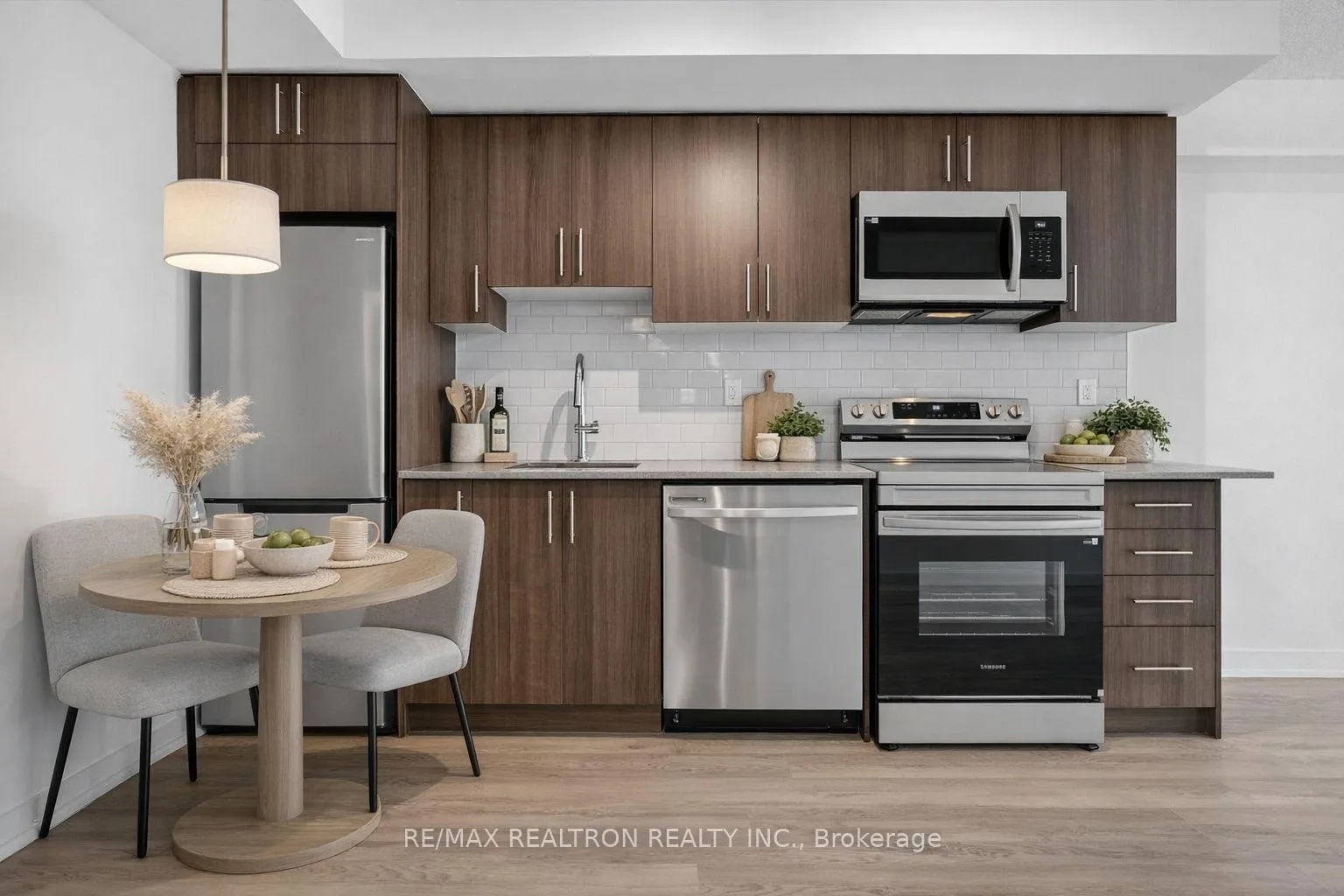 Photo 19 of Unit 1304, 1010 Sandy Beach Road, Pickering, Bay Ridges — HOMEH