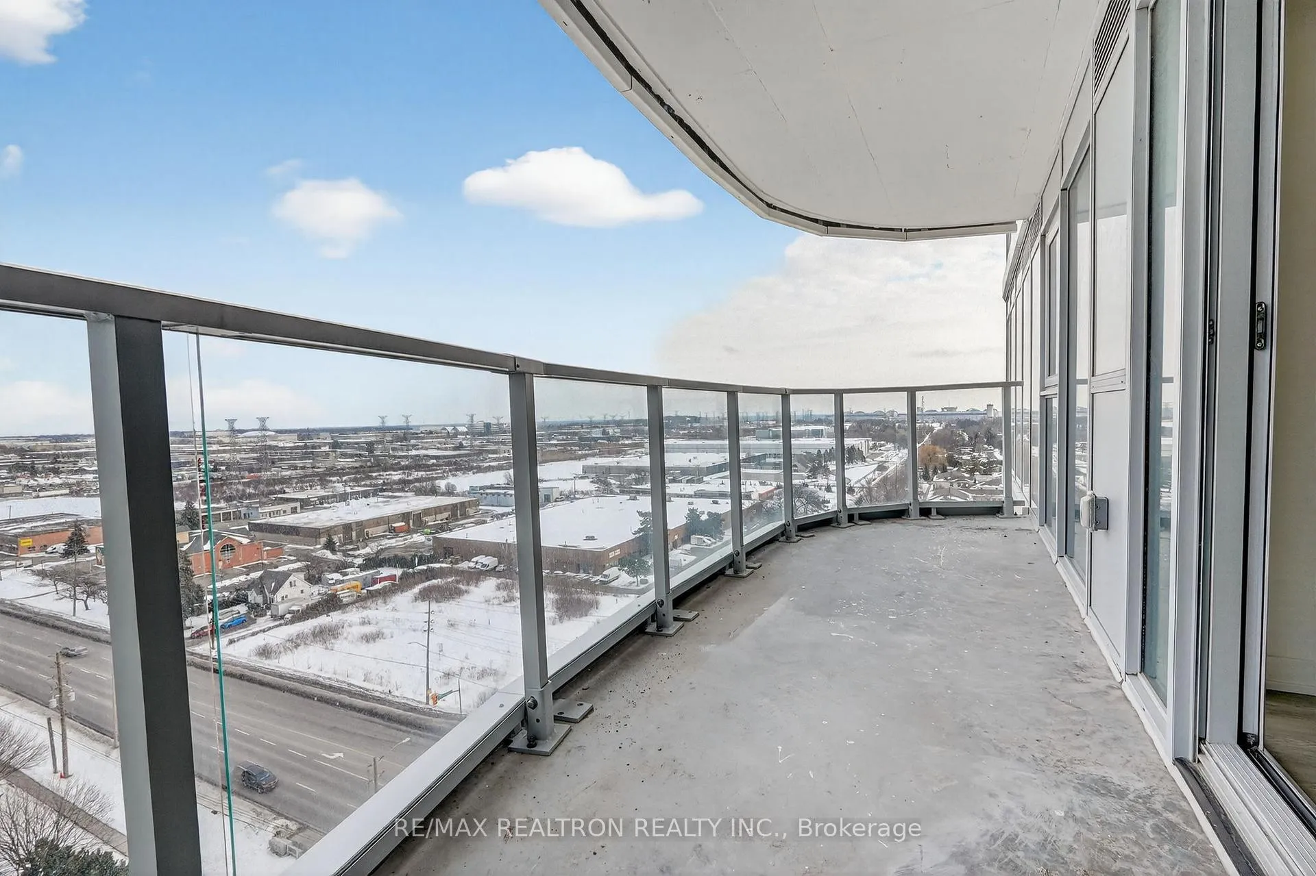 Photo 24 of Unit 1304, 1010 Sandy Beach Road, Pickering, Bay Ridges — HOMEH