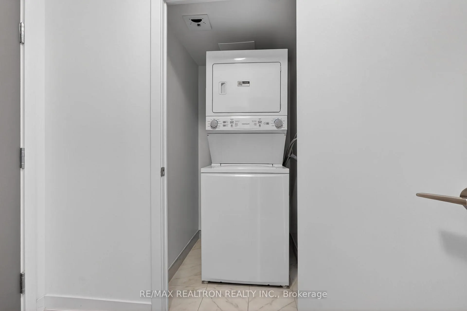 Photo 27 of Unit 1304, 1010 Sandy Beach Road, Pickering, Bay Ridges — HOMEH