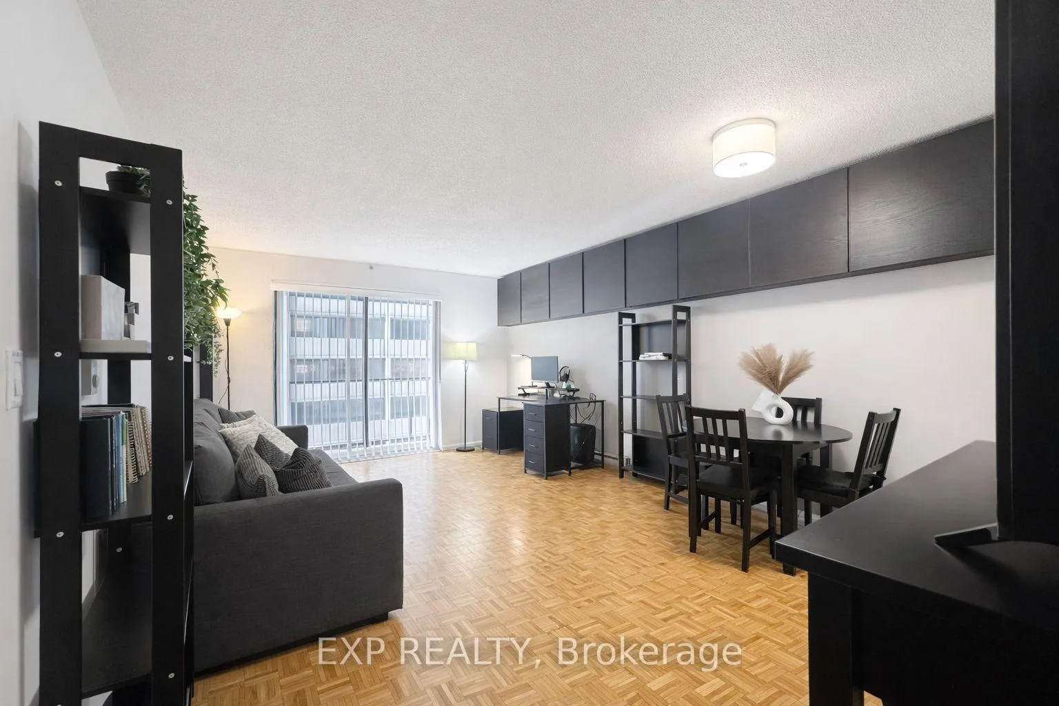 Photo 3 of Unit 705, 475 Laurier Avenue W, Ottawa, Ottawa Centre — HOMEH