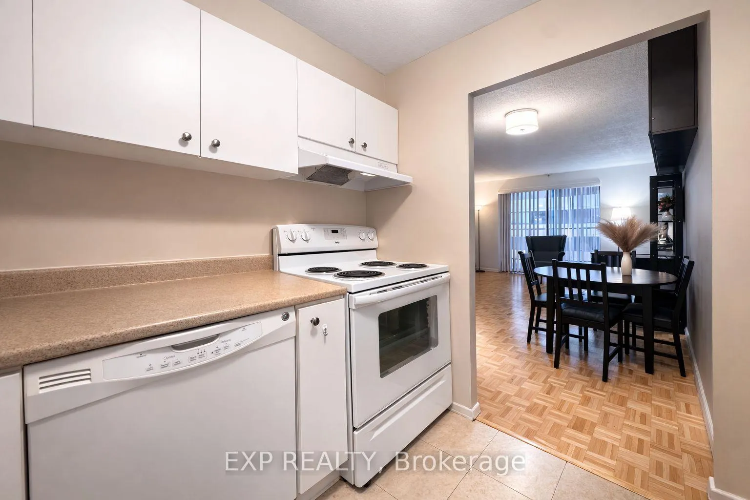 Photo 8 of Unit 705, 475 Laurier Avenue W, Ottawa, Ottawa Centre — HOMEH