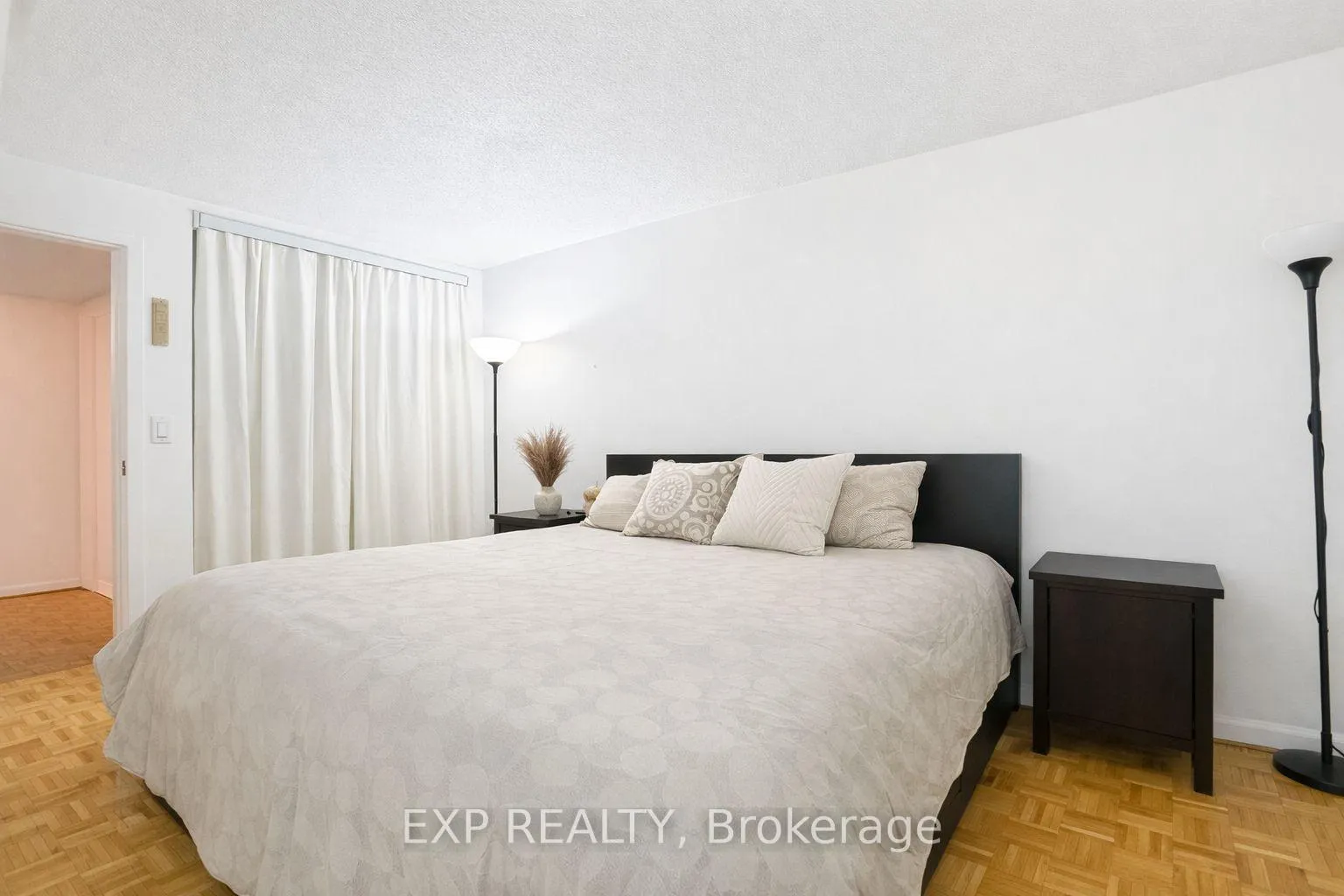 Photo 10 of Unit 705, 475 Laurier Avenue W, Ottawa, Ottawa Centre — HOMEH